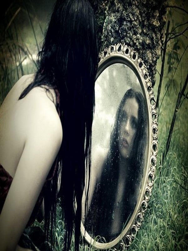 Femme -  Miroir